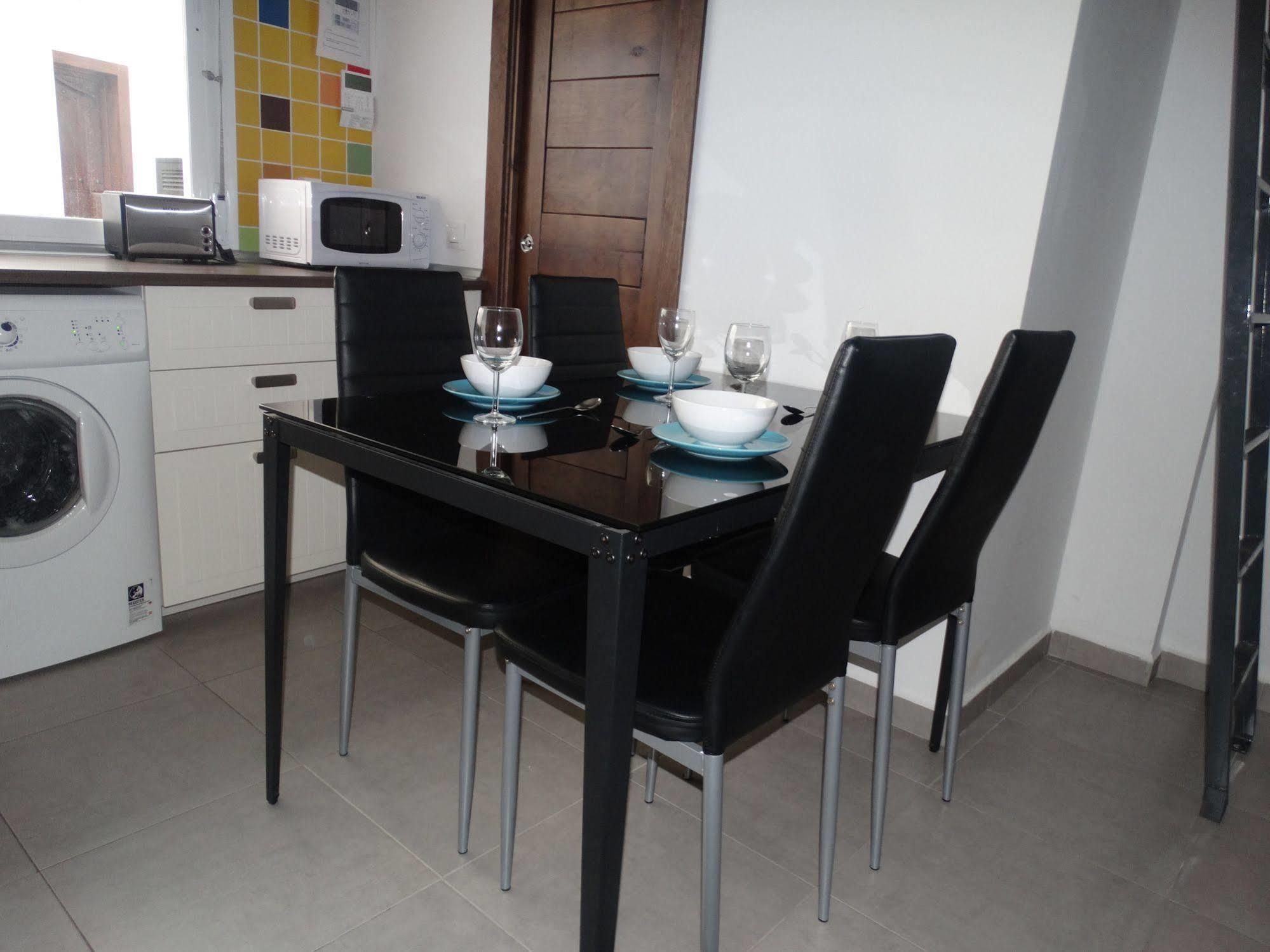 Malaga Apartamentos - Nuno Gomez, 24 מראה חיצוני תמונה