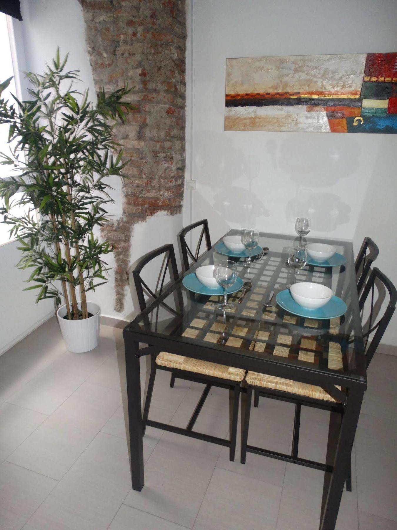 Malaga Apartamentos - Nuno Gomez, 24 מראה חיצוני תמונה