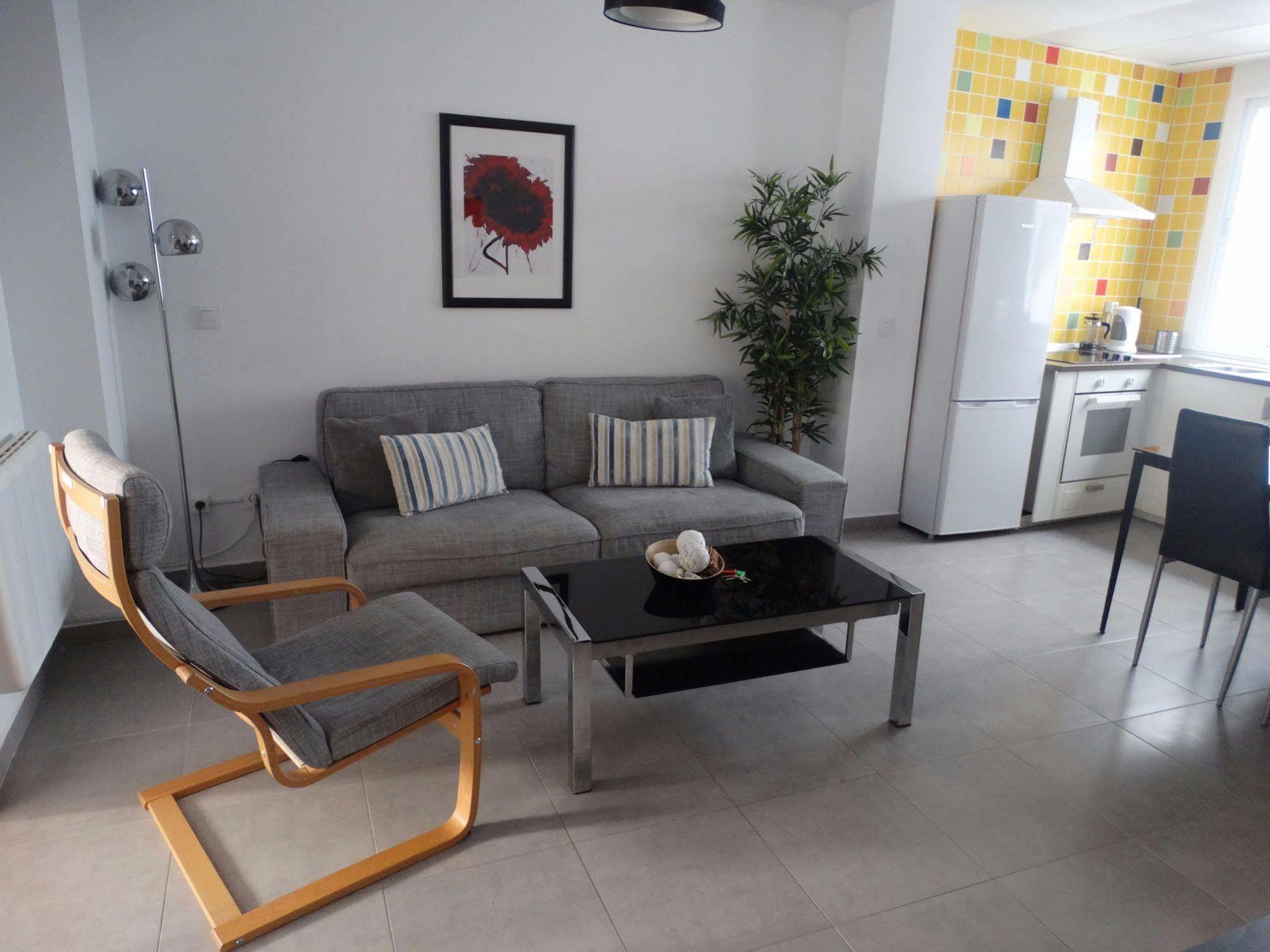 Malaga Apartamentos - Nuno Gomez, 24 מראה חיצוני תמונה