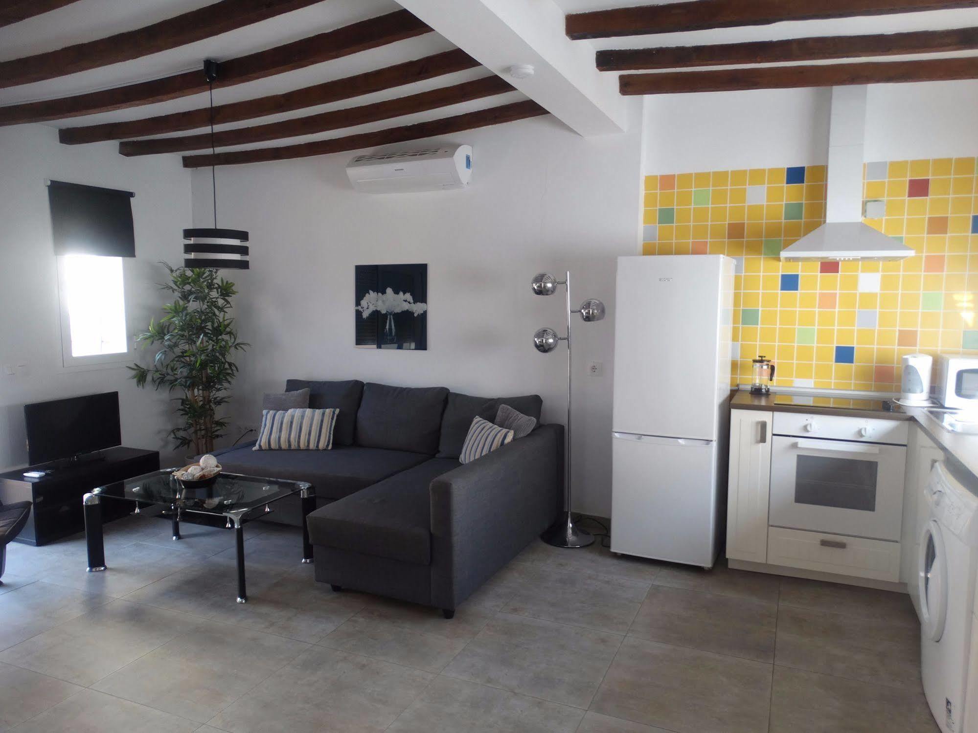 Malaga Apartamentos - Nuno Gomez, 24 מראה חיצוני תמונה