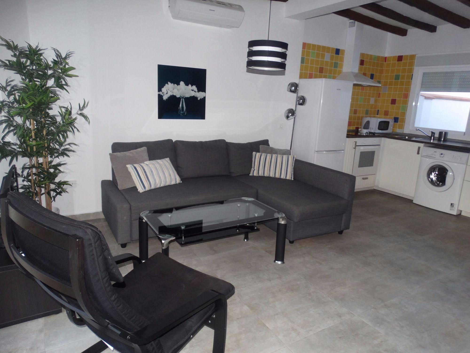 Malaga Apartamentos - Nuno Gomez, 24 מראה חיצוני תמונה