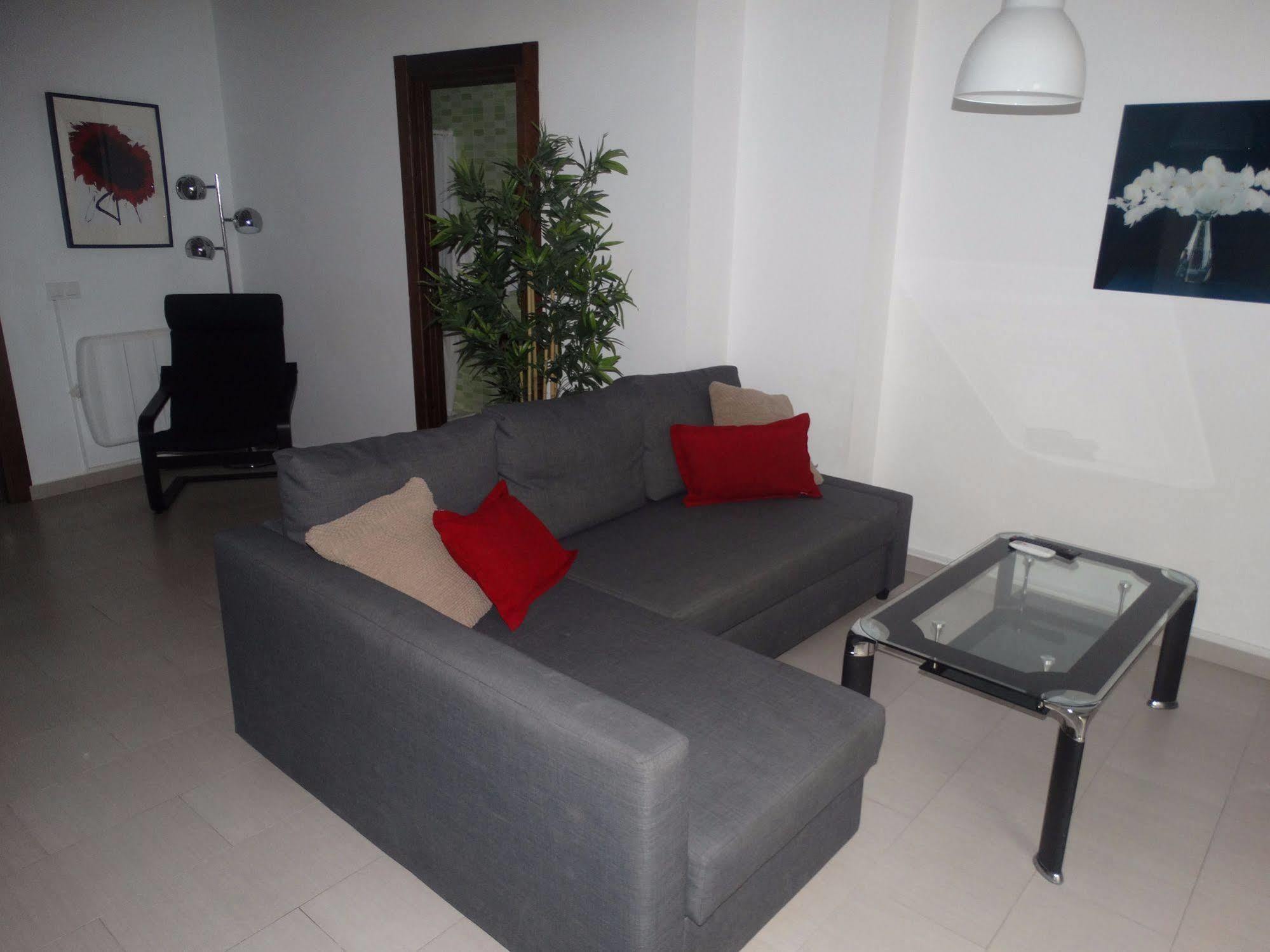 Malaga Apartamentos - Nuno Gomez, 24 מראה חיצוני תמונה