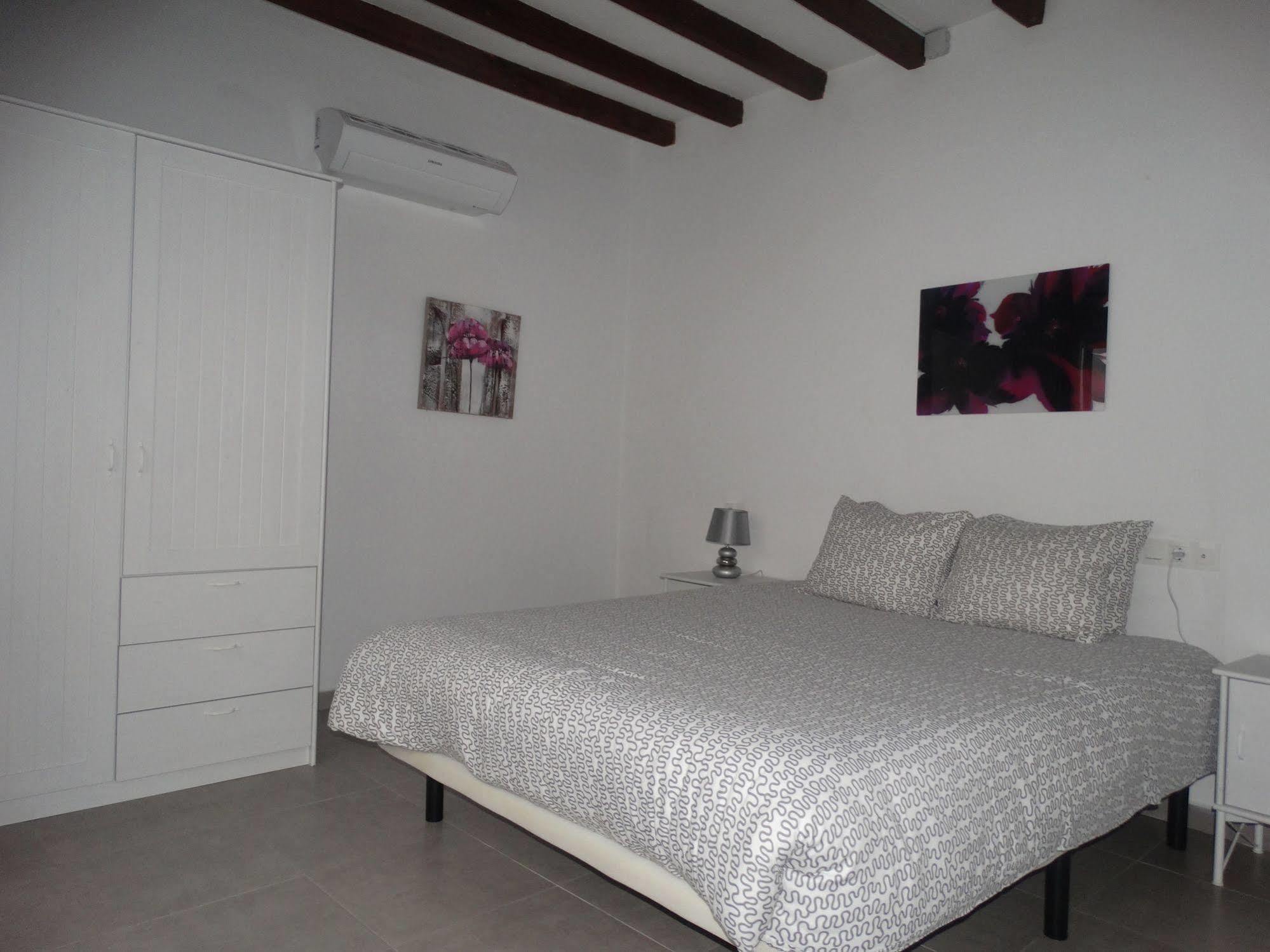 Malaga Apartamentos - Nuno Gomez, 24 מראה חיצוני תמונה