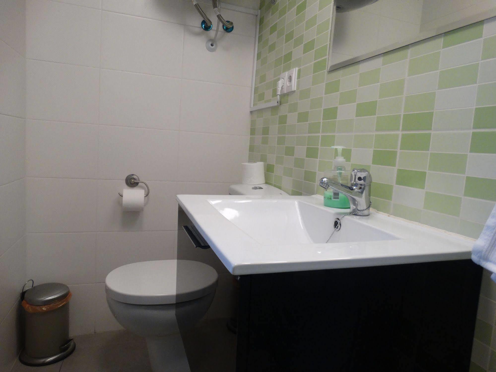 Malaga Apartamentos - Nuno Gomez, 24 מראה חיצוני תמונה